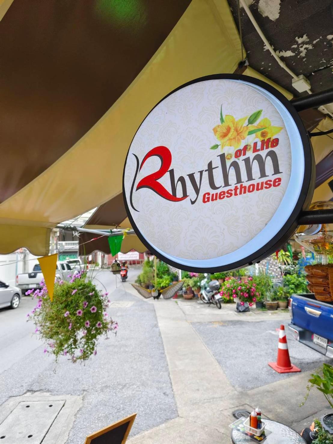 Rhythm Of Life Guesthouse 56 กรุงเทพมหานคร ภายนอก รูปภาพ